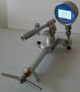 JGK-116A手持氣壓泵 -0.095~2.5MPa